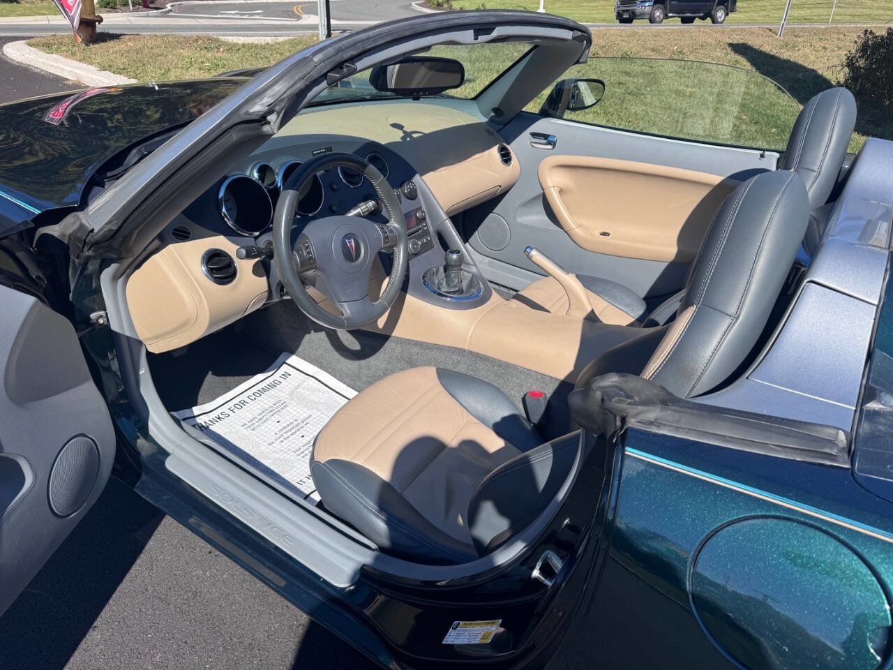 Used 2007 Pontiac Solstice Convertible w/ Premium Package image 11