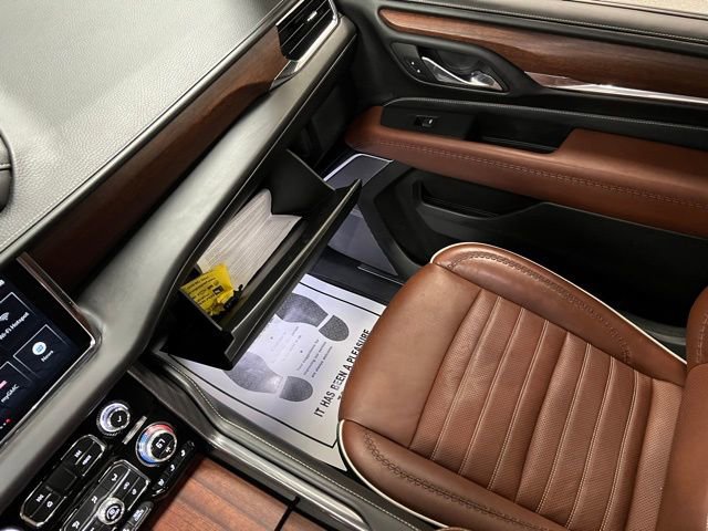 Used 2023 GMC Yukon XL Denali Ultimate image 41