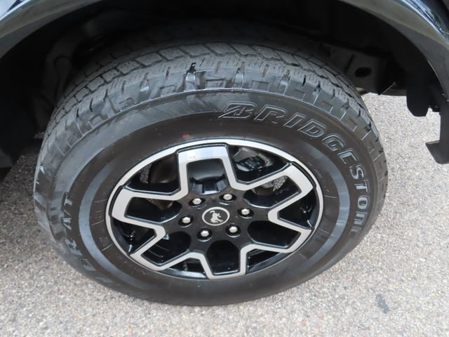 Used 2025 Ford Bronco Outer Banks AWD/4WD image 15