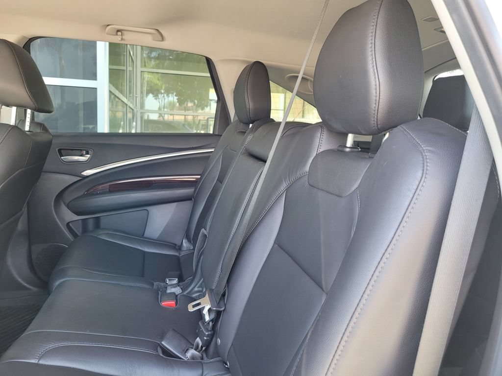 Certified 2016 Acura MDX w/ Technology Package FWD image 15