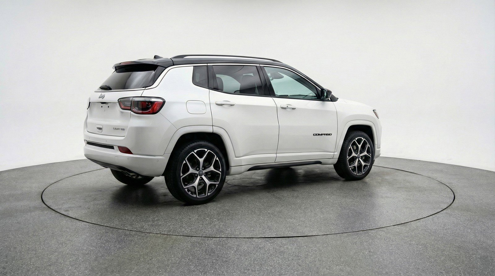 Used 2025 Jeep Compass Limited AWD/4WD image 9