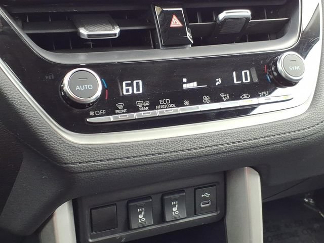 Certified 2025 Toyota Corolla Cross XLE FWD image 25