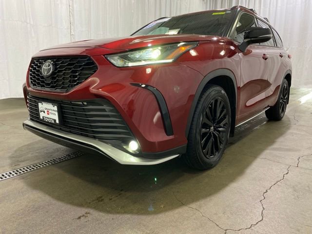 Certified 2023 Toyota Highlander XSE image 28