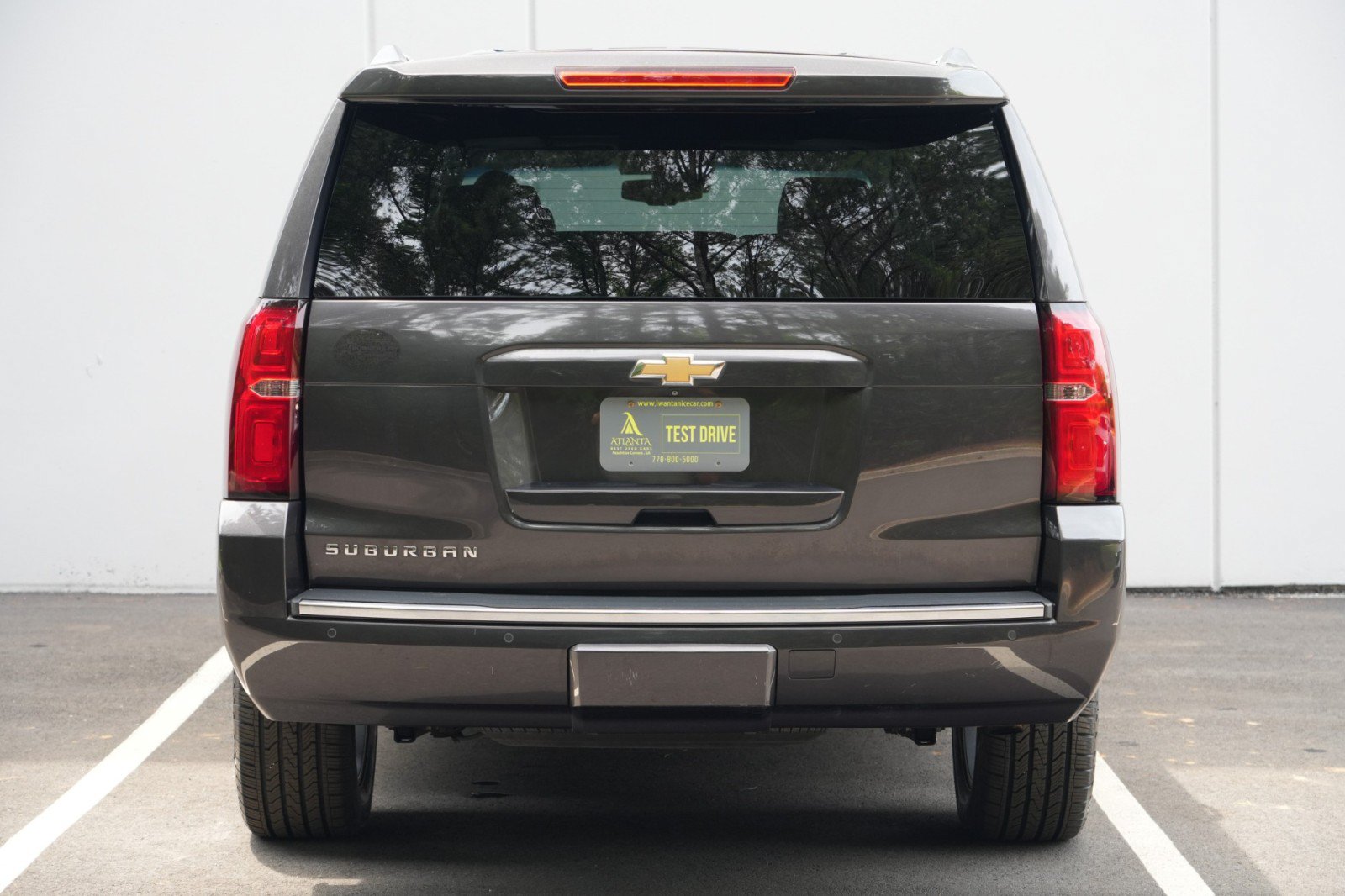 Used 2015 Chevrolet Suburban LTZ RWD image 55