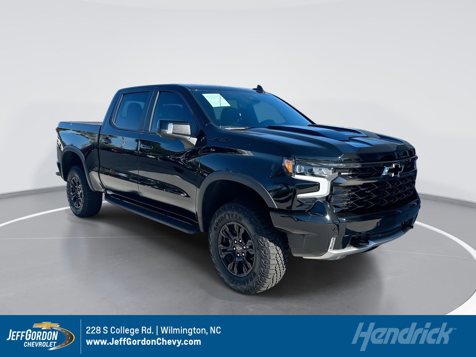 Certified 2025 Chevrolet Silverado 1500 ZR2 w/ Technology Package