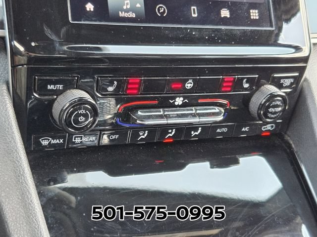 Used 2023 Jeep Grand Cherokee Altitude AWD/4WD image 23