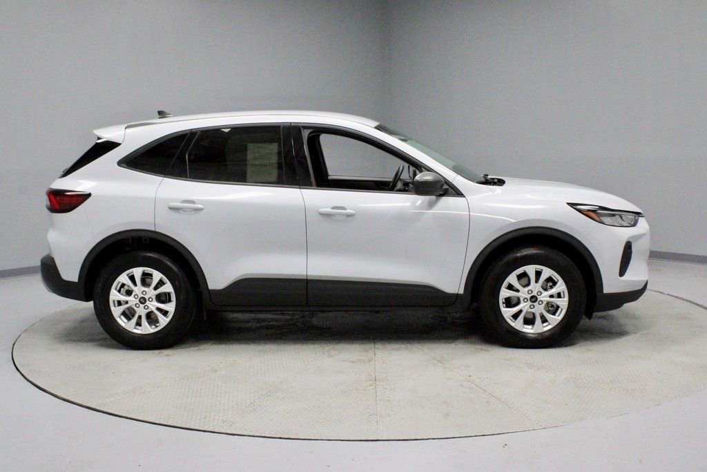 Certified 2025 Ford Escape Active image 11