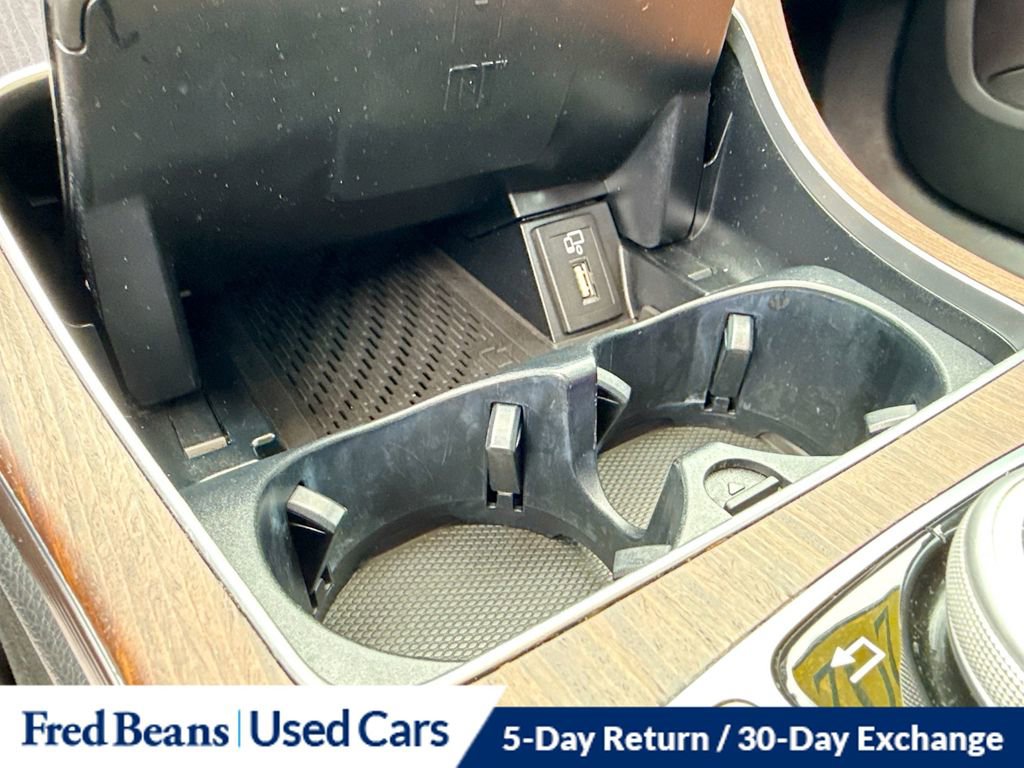 Used 2020 Mercedes-Benz C 300 4MATIC Sedan image 40