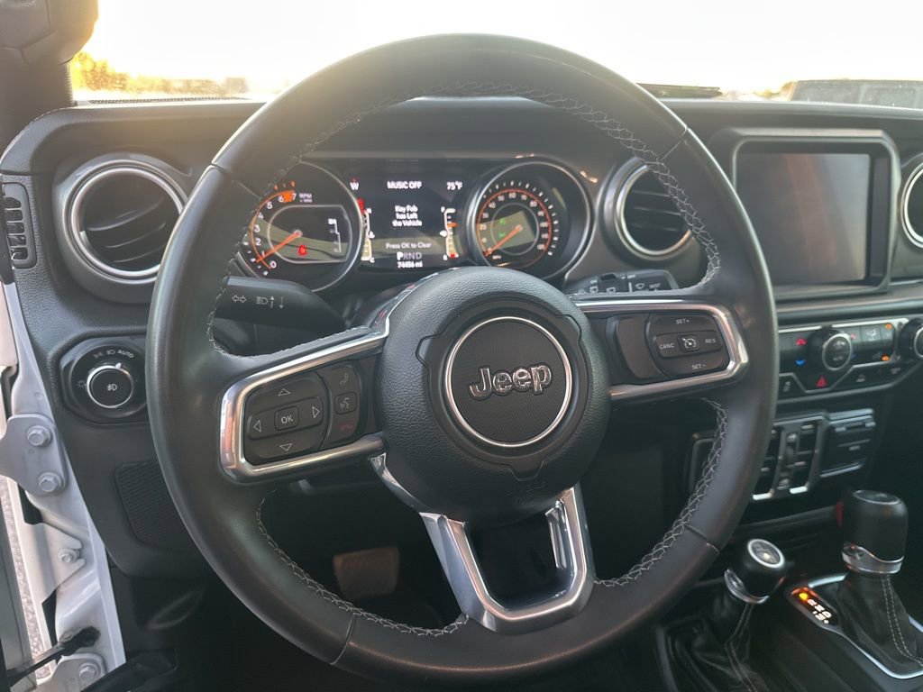 Used 2023 Jeep Wrangler Sahara image 19