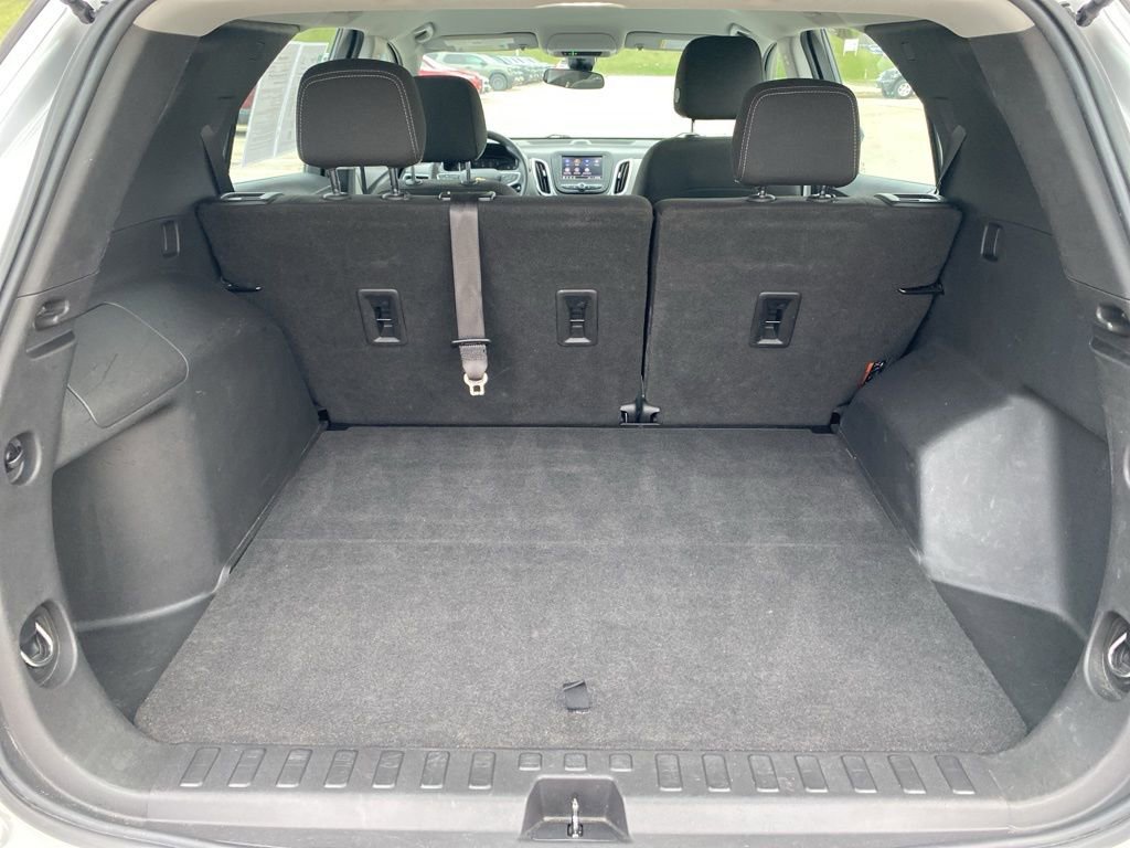 Used 2021 Chevrolet Equinox LS image 16