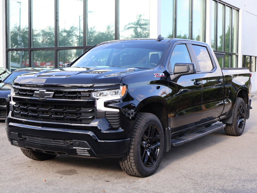 Used 2024 Chevrolet Silverado 1500 RST w/ Z71 Off-Road Package image 5