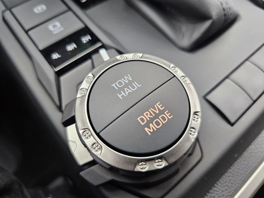 New 2026 Toyota 4Runner SR5 AWD/4WD image 35