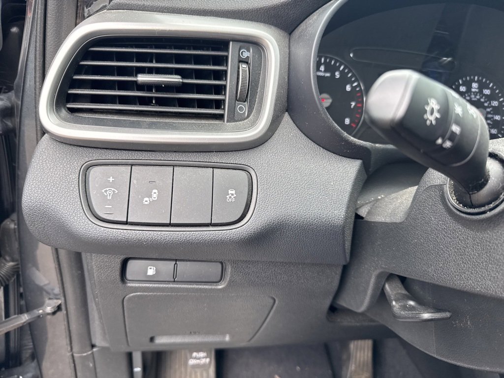 Used 2020 Kia Sorento LX w/ LX I4 Convenience Package image 23