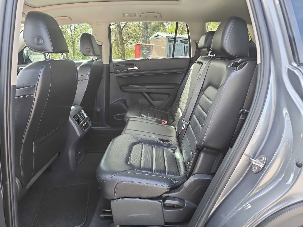 Used 2020 Volkswagen Atlas SEL R-Line AWD/4WD image 29