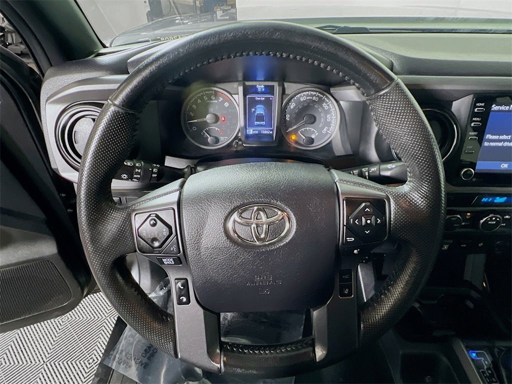 Certified 2022 Toyota Tacoma TRD Off-Road image 11