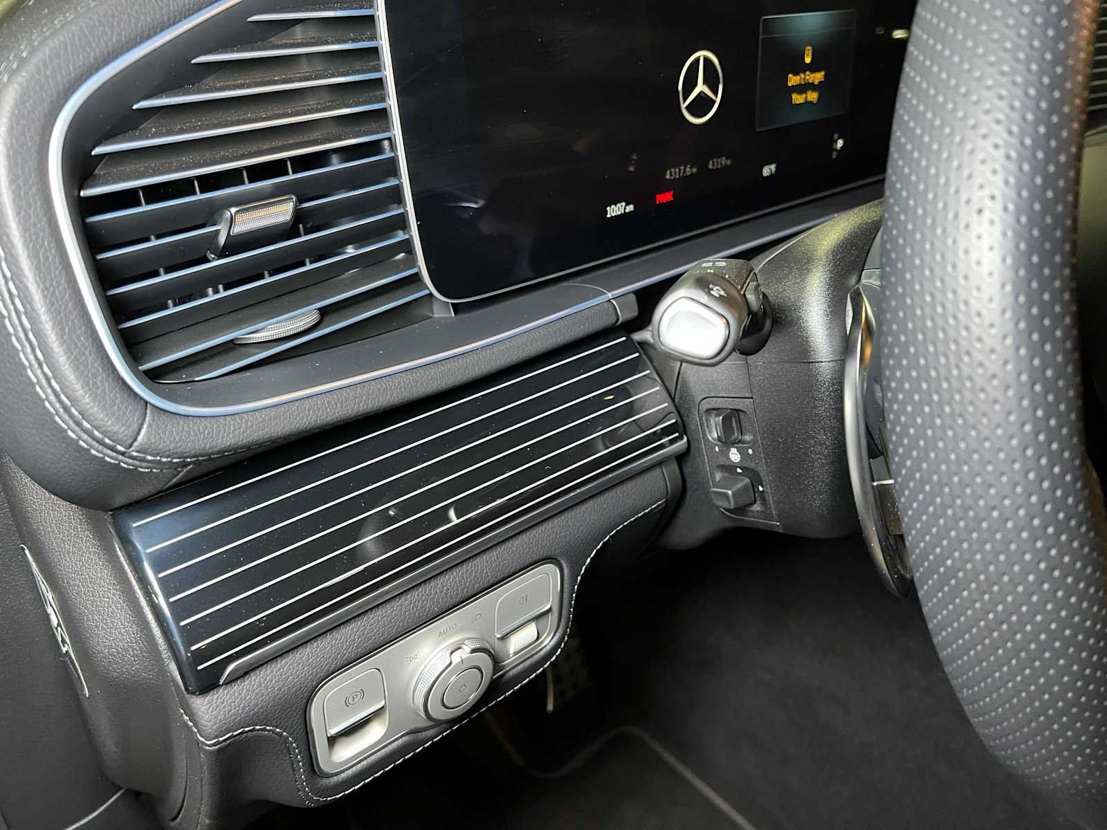 Used 2026 Mercedes-Benz GLE 53 AMG 4MATIC image 27