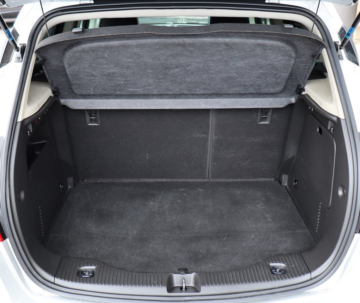 Used 2021 Buick Encore Preferred w/ Safety Package II FWD image 23