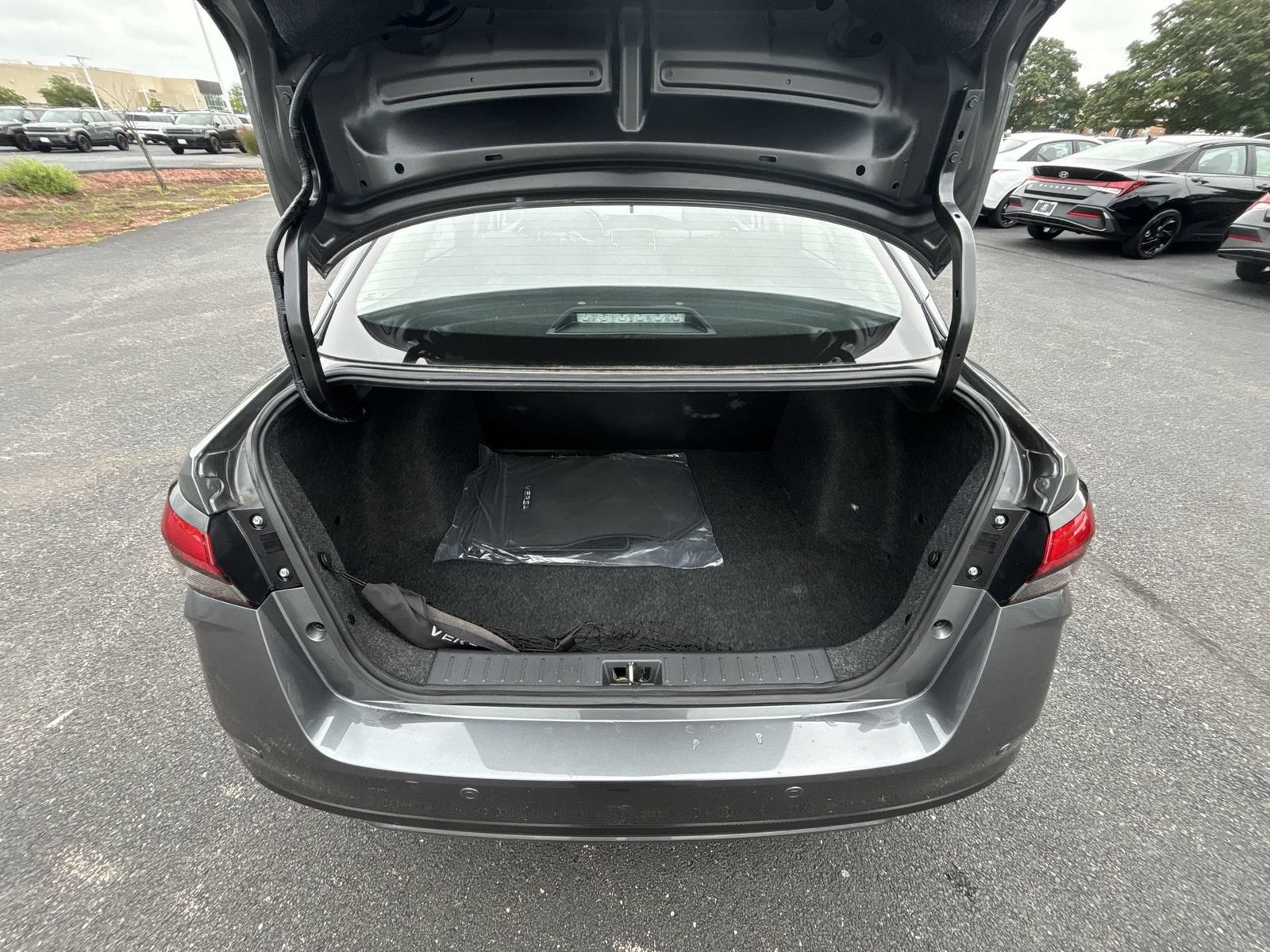 Used 2025 Nissan Versa S w/ Trunk Package FWD image 22