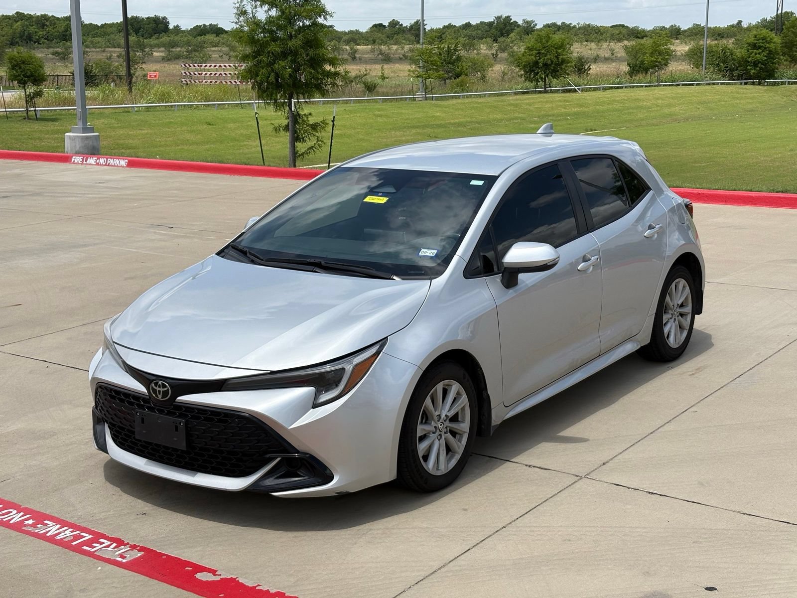 Used 2024 Toyota Corolla SE FWD image 11