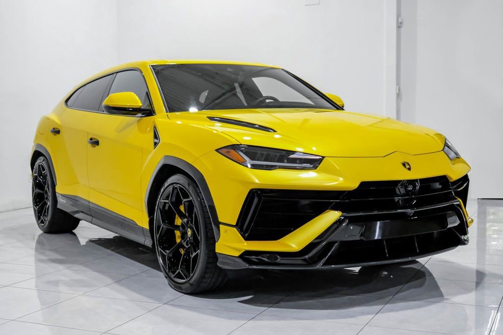 Used 2024 Lamborghini Urus Performante image 3