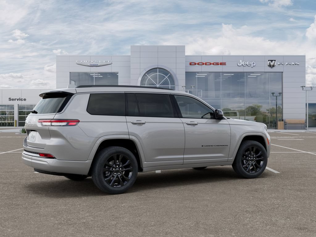 New 2026 Jeep Grand Cherokee L Limited AWD/4WD image 4