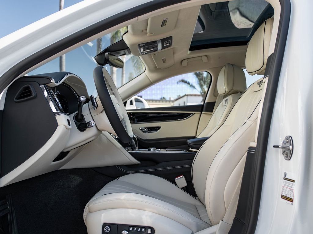 New 2026 Bentley Flying Spur Plug-In Hybrid AWD/4WD image 14