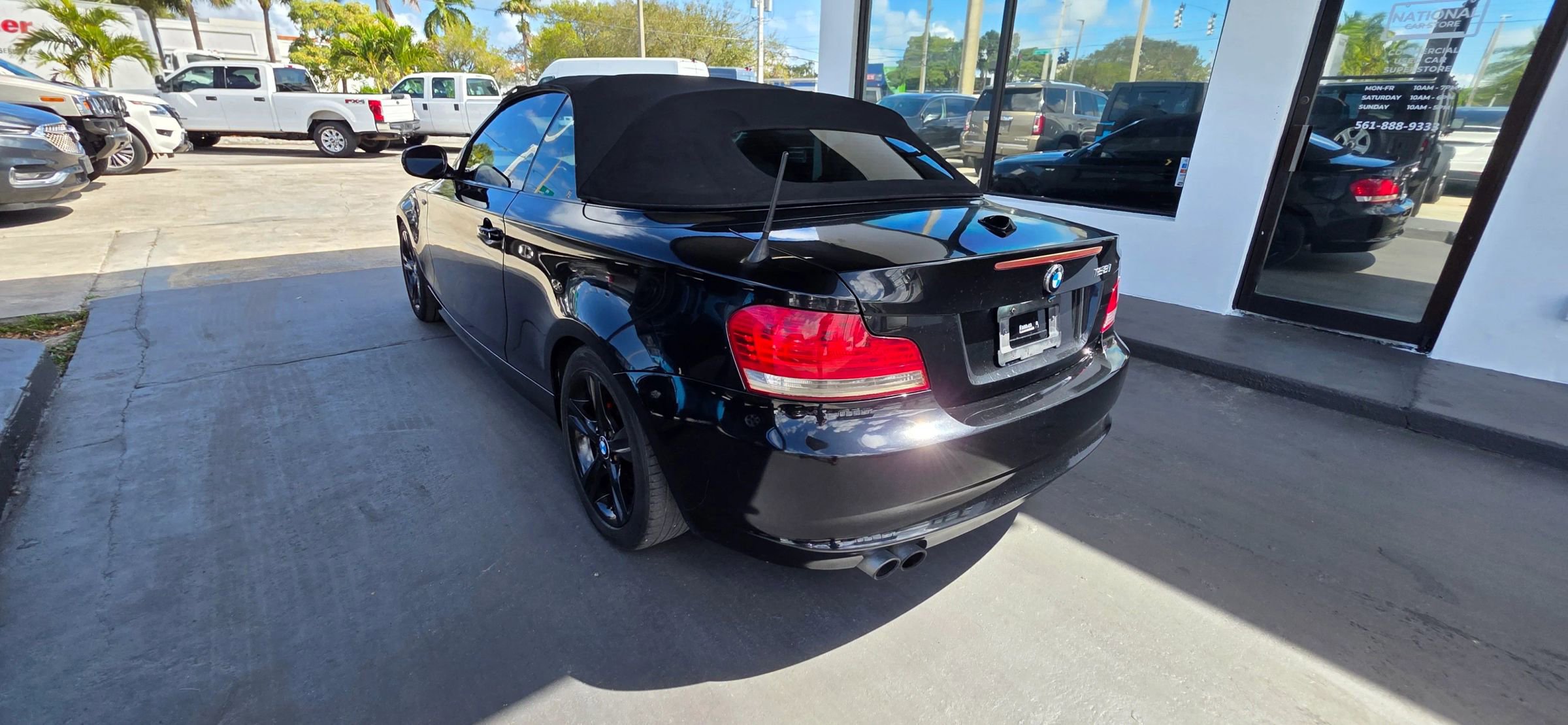 Used 2011 BMW 128i Convertible image 10