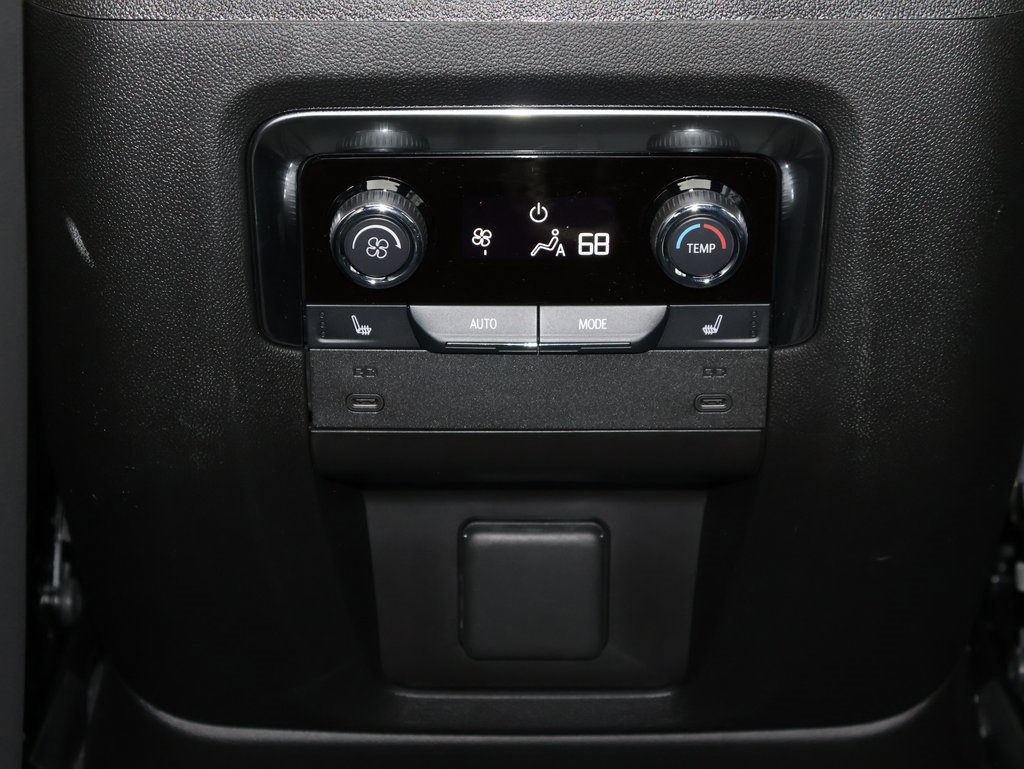 New 2025 Chevrolet Suburban Premier w/ Sun And Tow Package image 31