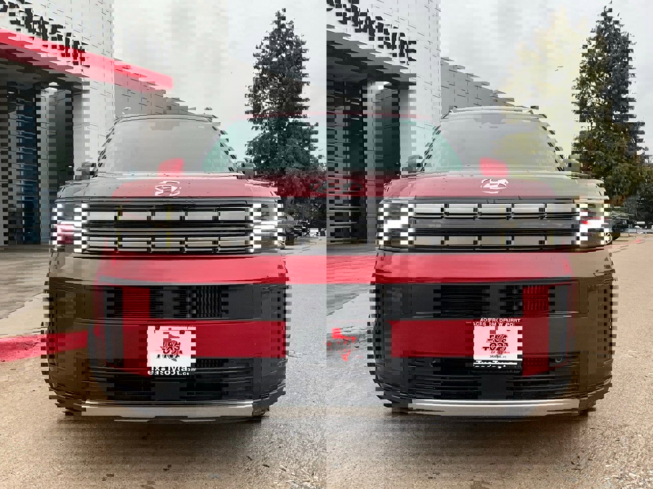 Used 2025 Hyundai Santa Fe SEL image 4