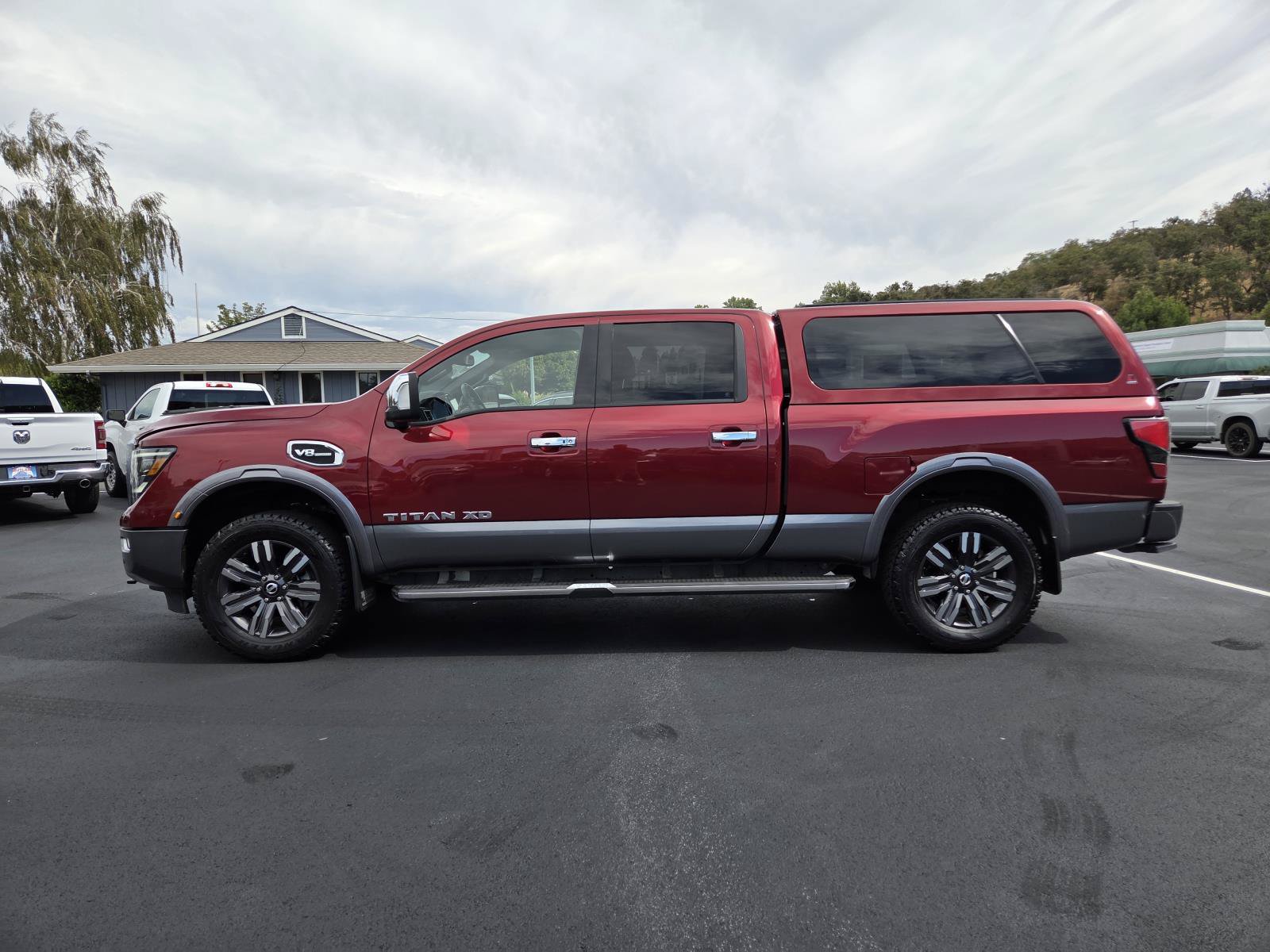Used 2022 Nissan Titan Platinum Reserve w/ Moonroof Package AWD/4WD image 8