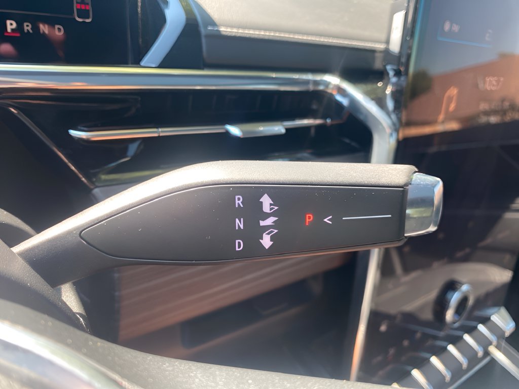 Used 2025 GMC Sierra EV Denali AWD/4WD image 18