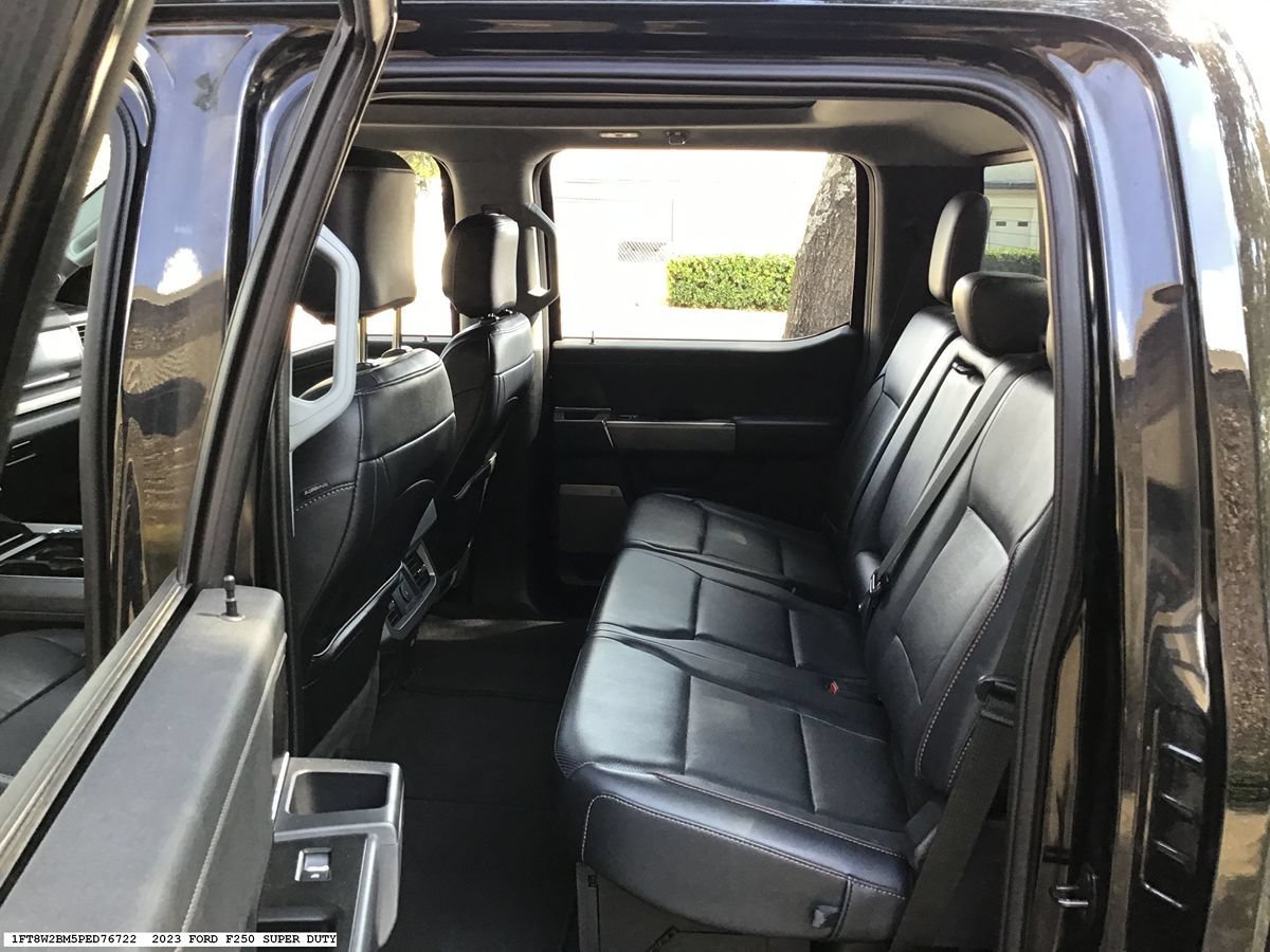 Used 2023 Ford F250 Lariat w/ Lariat Ultimate Package AWD/4WD image 9