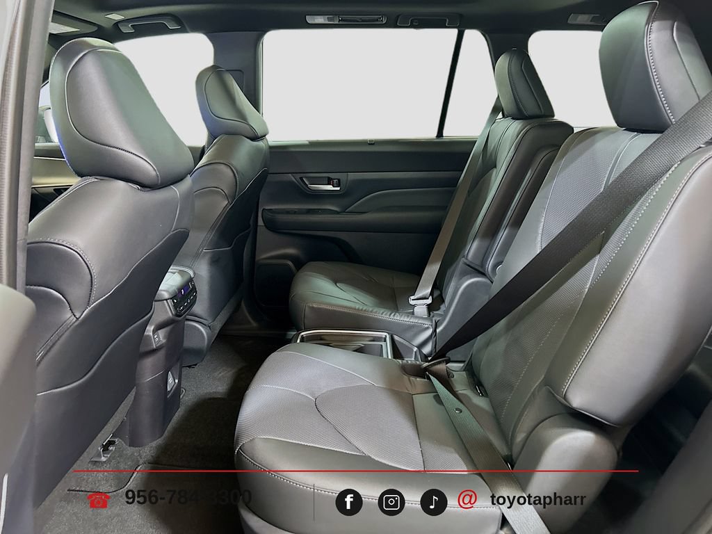 New 2026 Toyota Grand Highlander AWD Hybrid image 25