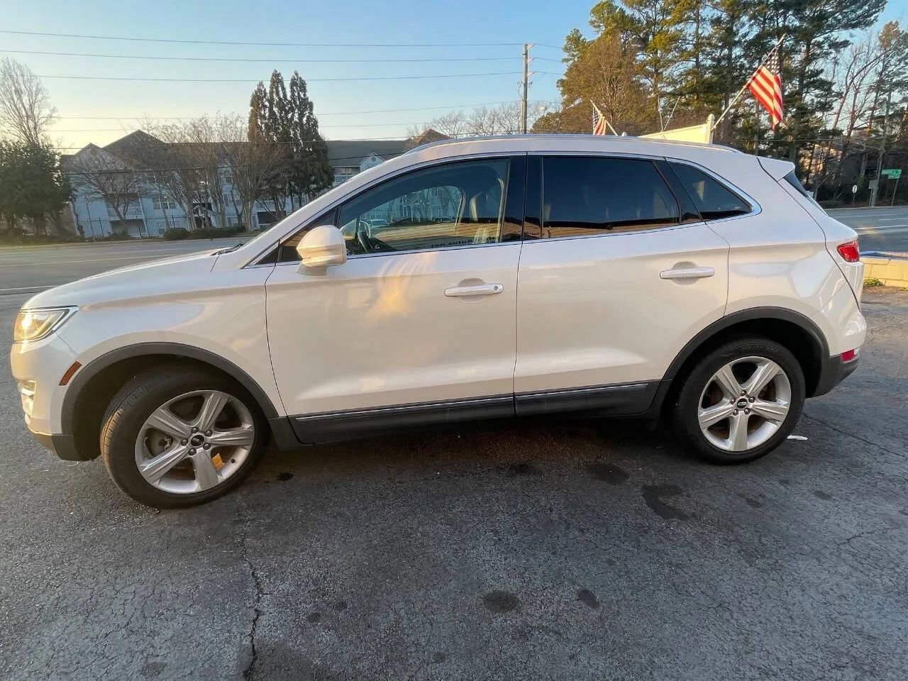 Used 2017 Lincoln MKC Premiere FWD image 5