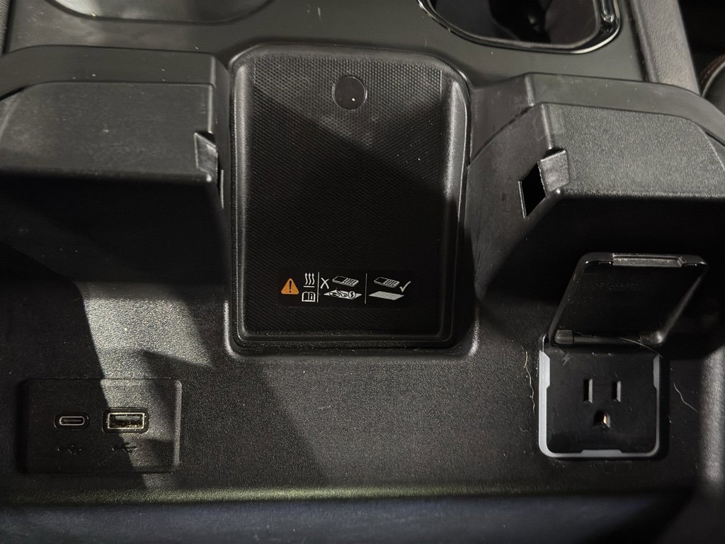 Certified 2024 GMC Sierra 1500 AT4 w/ Technology Package image 37