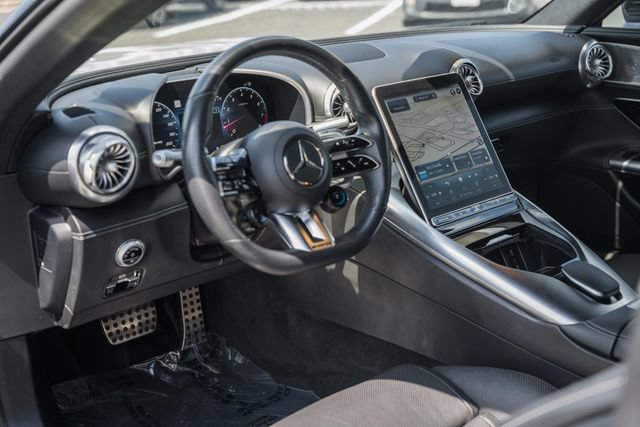 Used 2022 Mercedes-Benz SL 55 AMG 4MATIC w/ Driver Assistance Package image 26