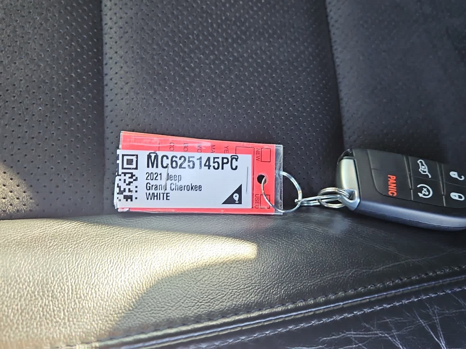 Used 2021 Jeep Grand Cherokee Laredo X image 20