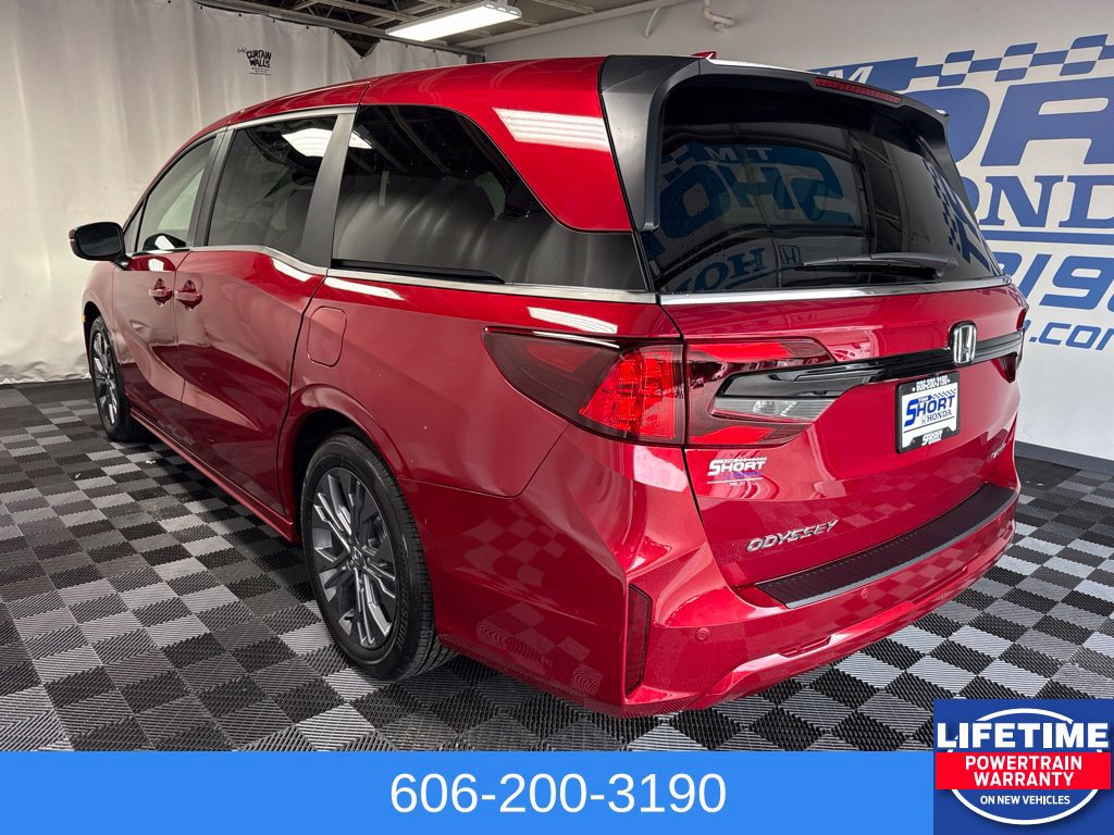 New 2027 Honda Odyssey Touring image 8