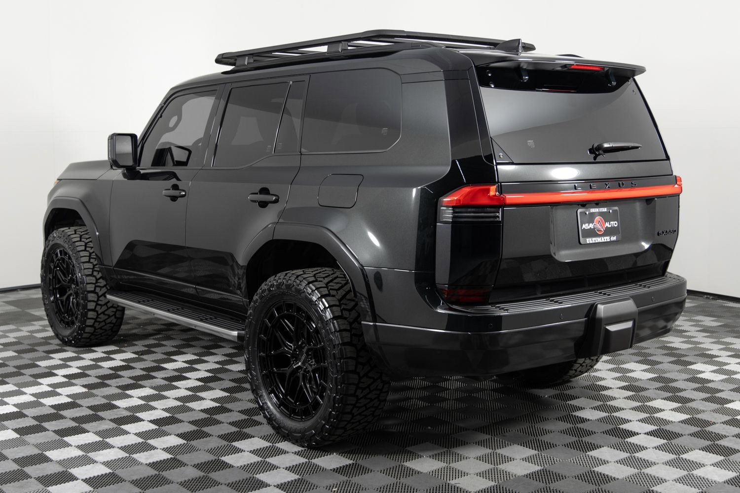 Used 2025 Lexus GX 550 image 3