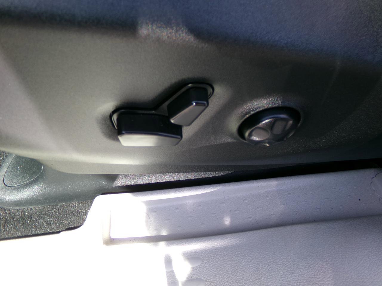 Used 2022 Chrysler Pacifica Limited FWD image 15