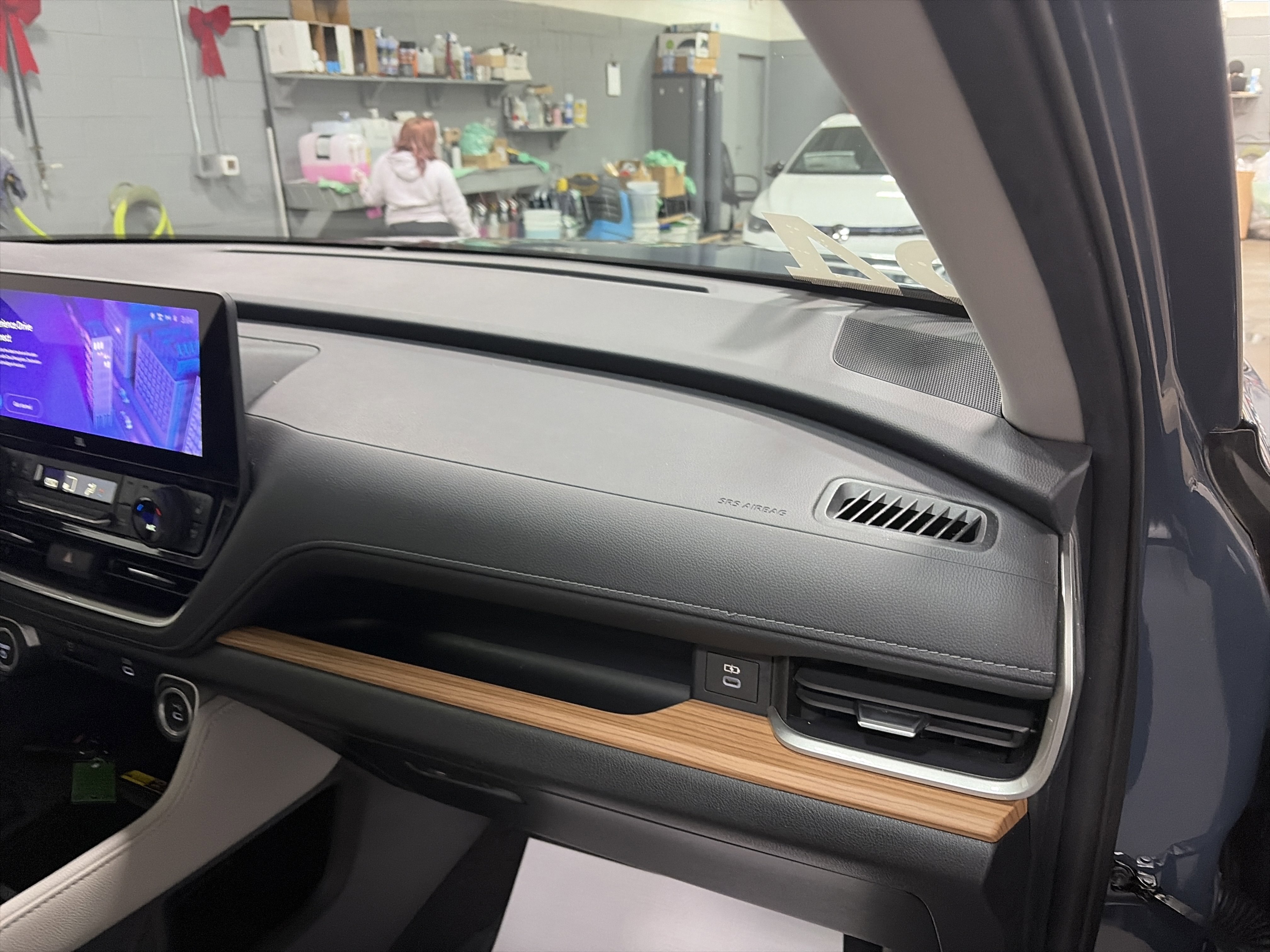 Used 2024 Toyota Grand Highlander Limited image 37