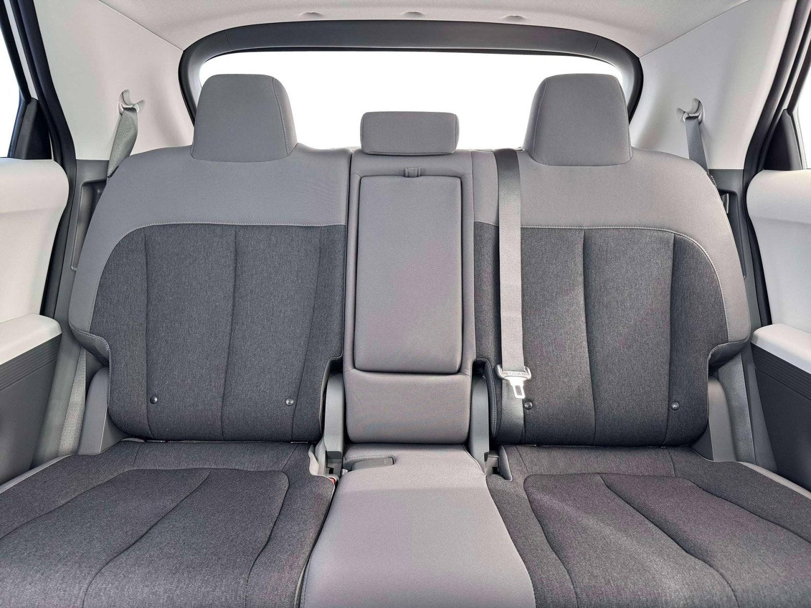 New 2026 Hyundai Ioniq 5 SE RWD image 16