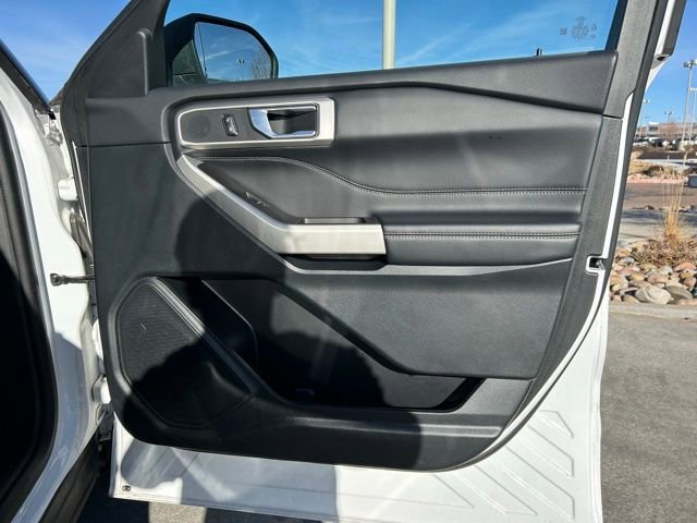 Used 2024 Ford Explorer XLT w/ Equipment Group 202A image 28
