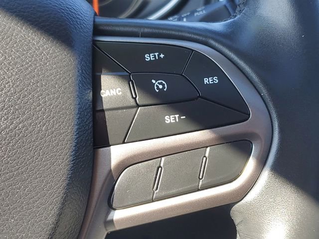 Used 2019 Jeep Cherokee Limited image 15