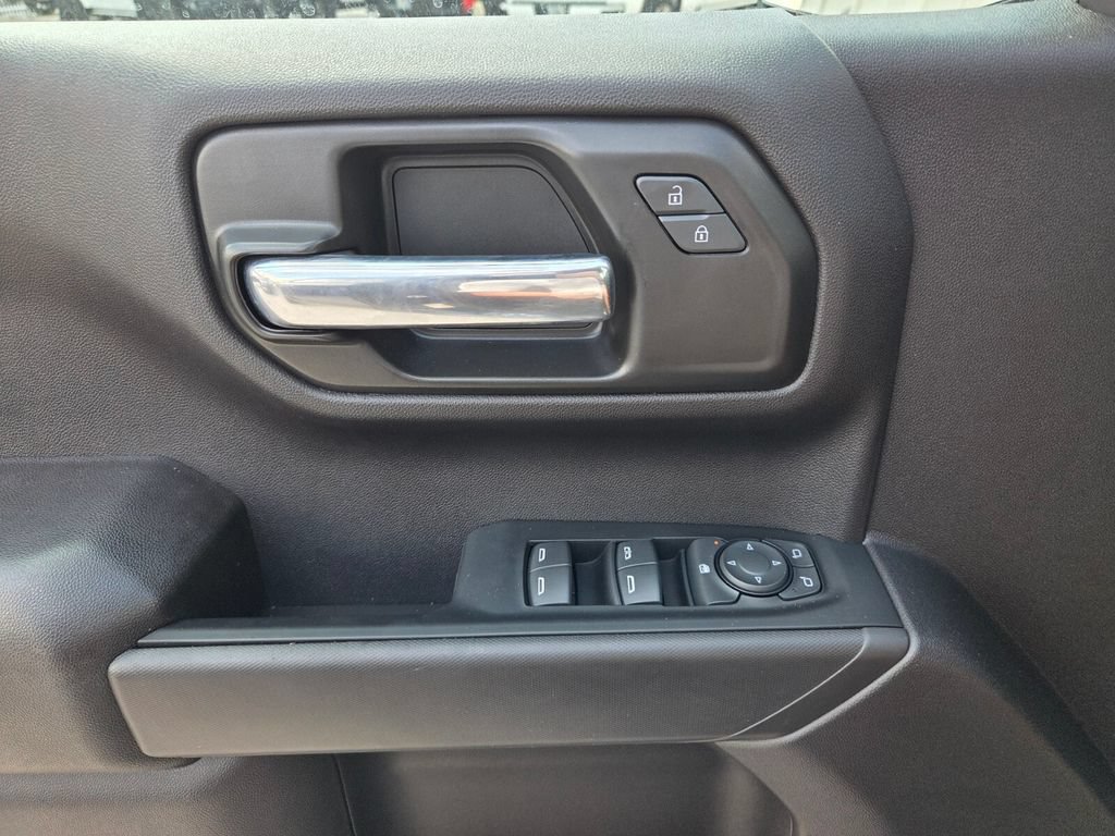 Certified 2023 Chevrolet Silverado 1500 Custom Trail Boss w/ LPO, Dark Essentials Package AWD/4WD image 24