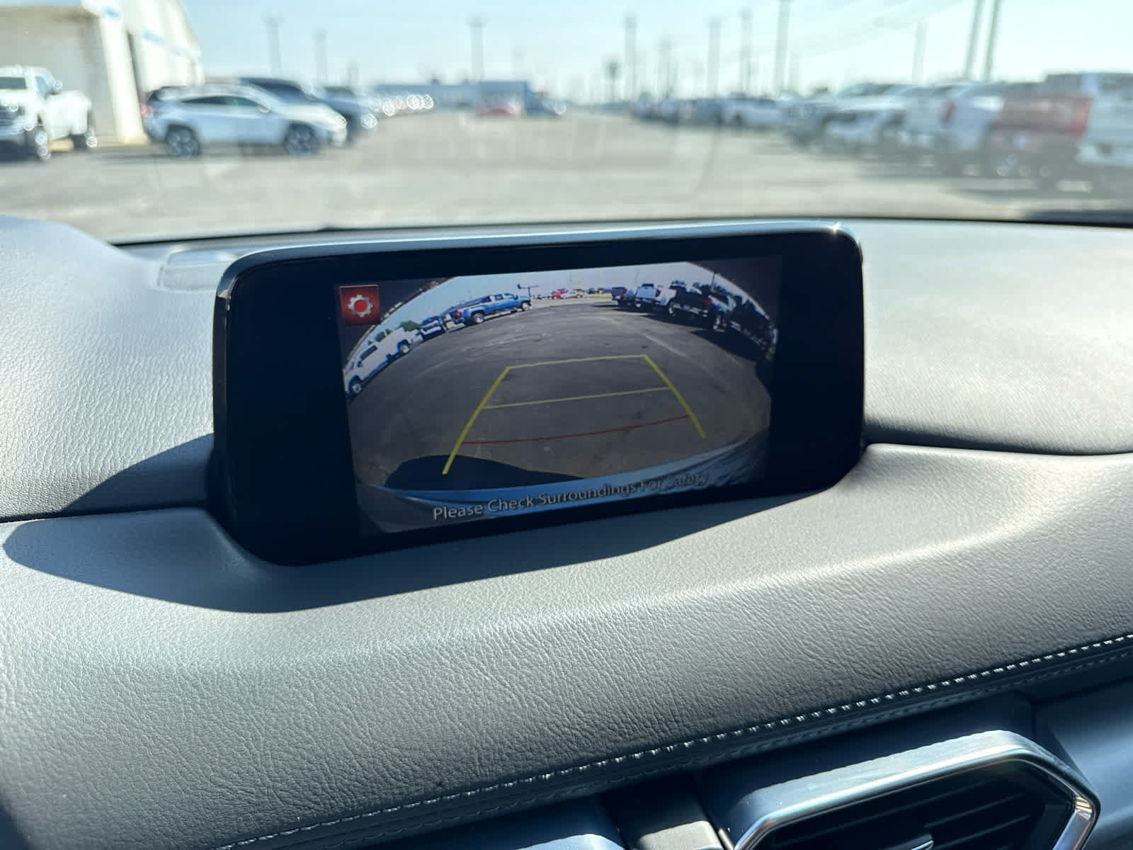 Used 2018 MAZDA CX-5 Touring w/ Preferred Equipment Package AWD/4WD image 17