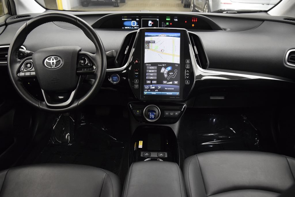 Used 2020 Toyota Prius Prime XLE FWD image 18