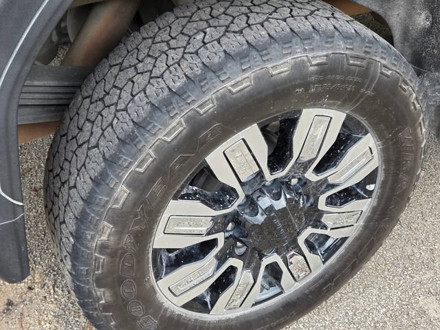 Used 2024 GMC Sierra 2500 Denali w/ Denali Reserve Package AWD/4WD image 13