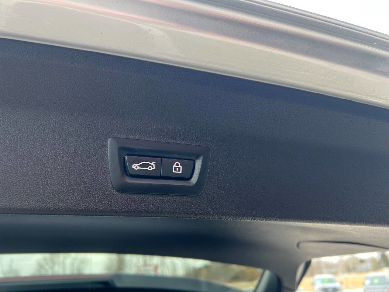 Used 2018 BMW X3 xDrive30i w/ Convenience Package image 12