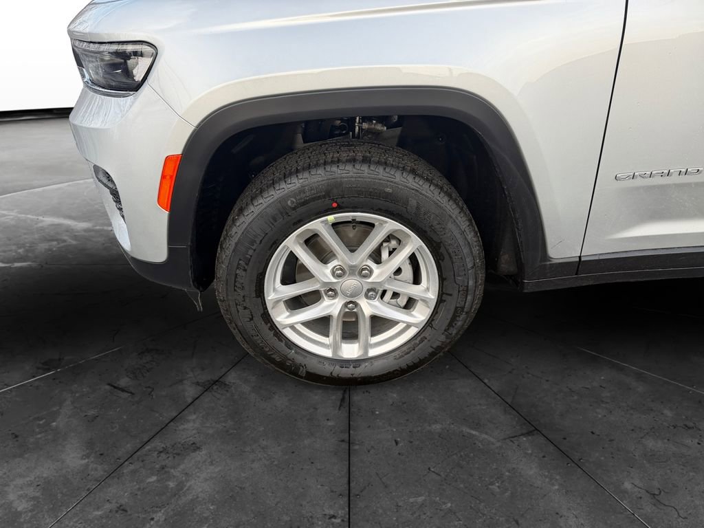 New 2026 Jeep Grand Cherokee Laredo image 14